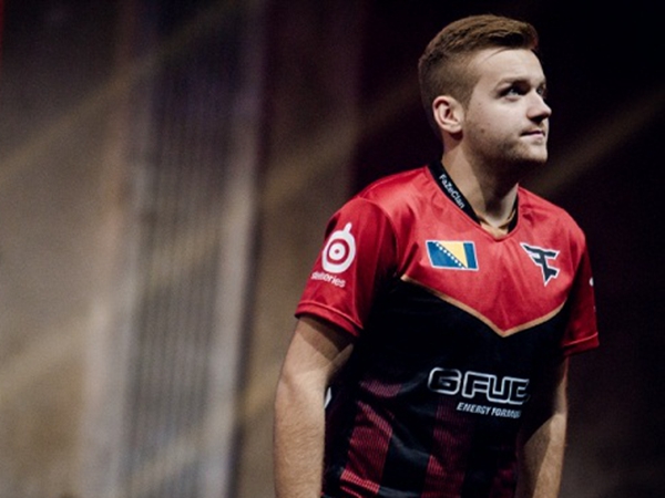 【战报】2025LPL春季赛3月18日综述，TT 2-0 RW、WE 2-1 BLG